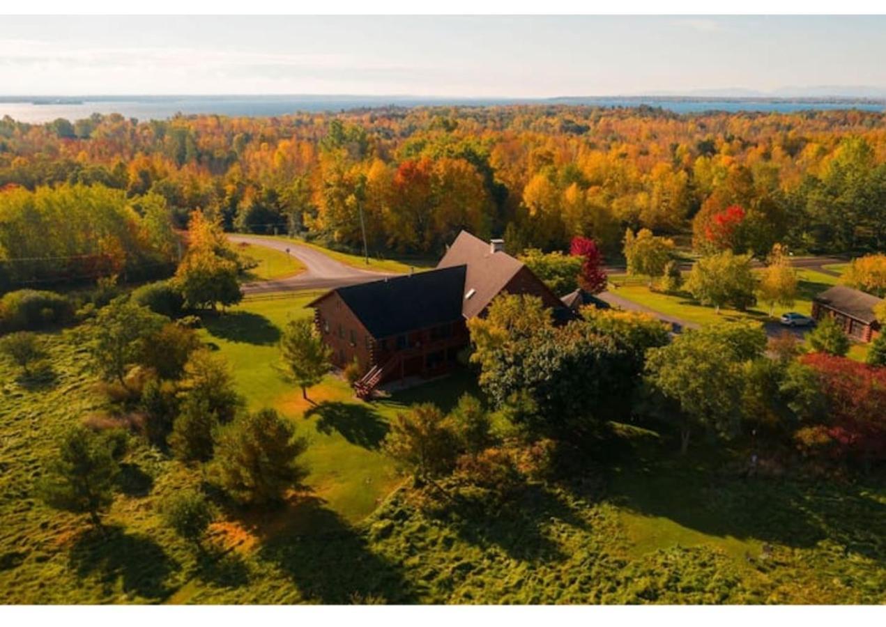 Point Au Roche Lodge Plattsburgh Zewnętrze zdjęcie